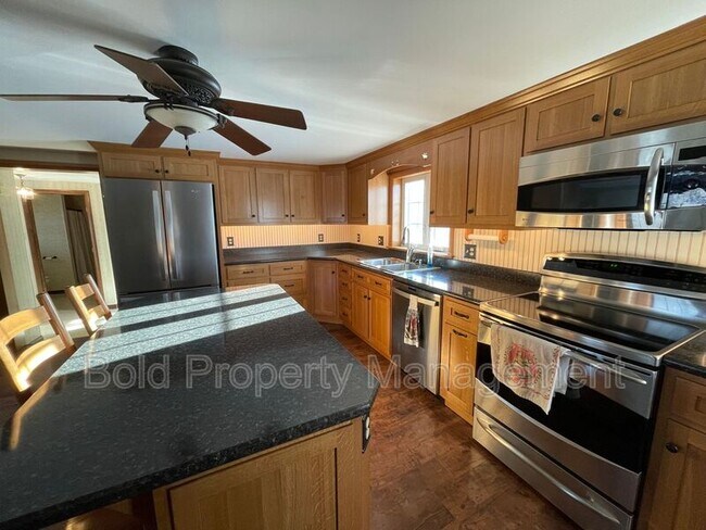 Building Photo - 50 Dry Hollow Rd