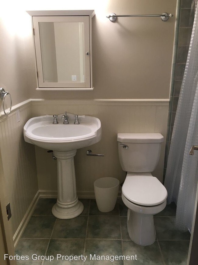 Building Photo - 2 br, 1 bath House - 5708 Calmor Ave. #2