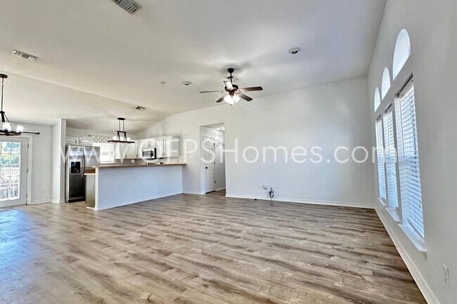 Foto del edificio - 2426 Houston Cir