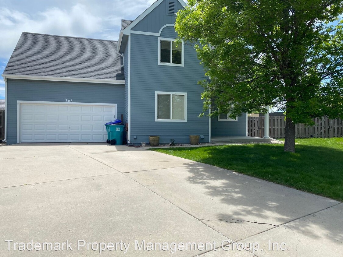 Primary Photo - 4 br, 2.5 bath House - 363 Aurora Way