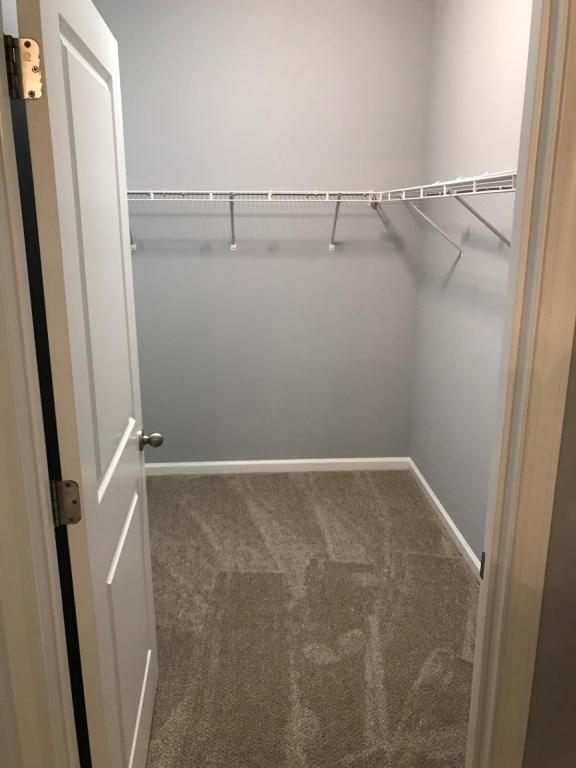 Building Photo - 820 Hayes Point Cir