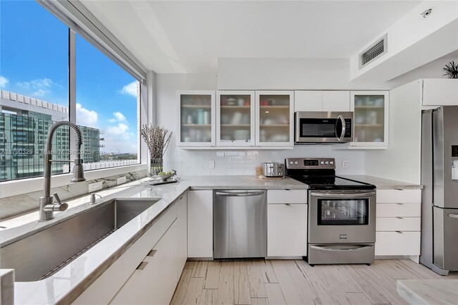 Foto del edificio - 1330 West Ave