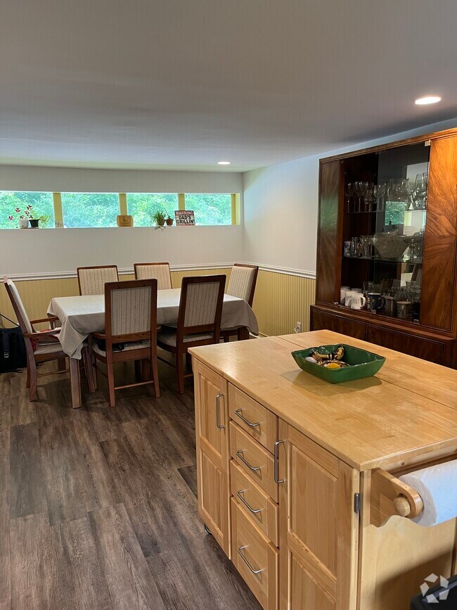 Apartments for rent in Chester CT with Extra Storage 1 Rentals