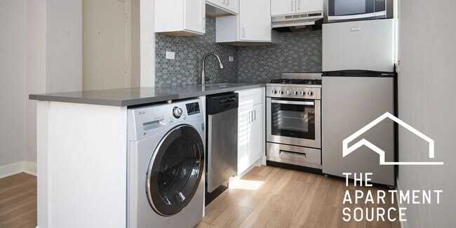 Foto del edificio - 511 W Belmont Ave