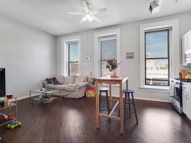 Foto del edificio - 1561 N Wells St