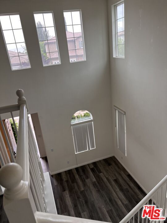 Building Photo - 3406 Club Rancho Dr