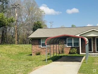 Building Photo - 1910 Meadowview Ln