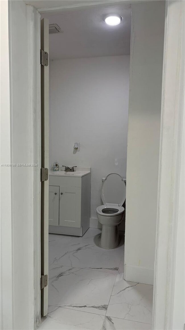 Building Photo - 1201 NW 79th Way