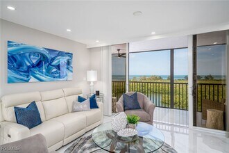 Building Photo - 17 Bluebill Ave