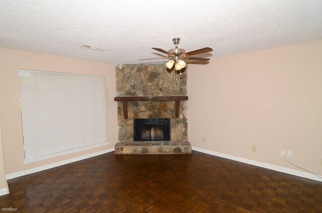 Building Photo - 3 br, 2 bath House - 1582 Kings Ridge Drive