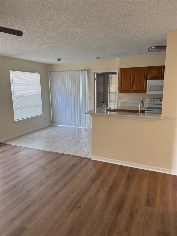 Foto del edificio - 1077 S Hiawassee Rd