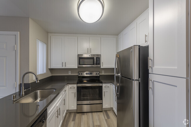 1 BR, 1 BA - 664 SF - Altair Apartment Homes