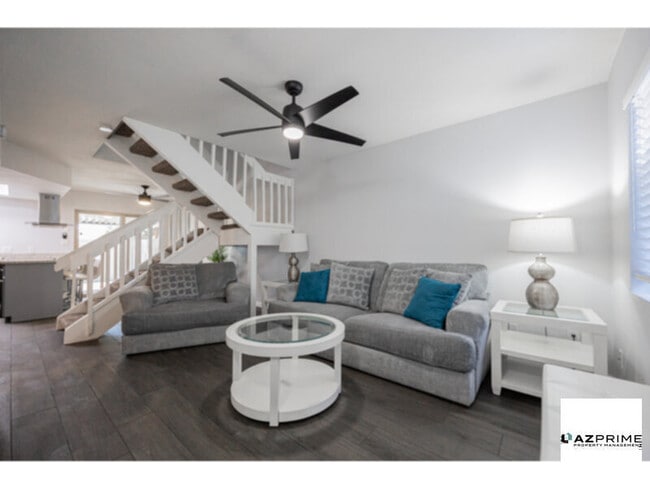 Building Photo - This Stunning 2 Story Townhome in the Hear...
