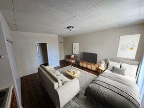 Building Photo - 627 Normandie Ave