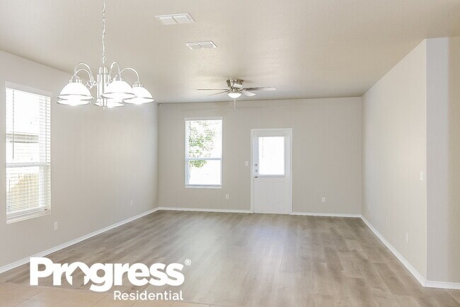 Foto del edificio - 7811 Paraiso Crest