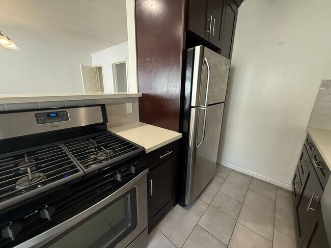 Foto del edificio - 1526 Corinth Ave