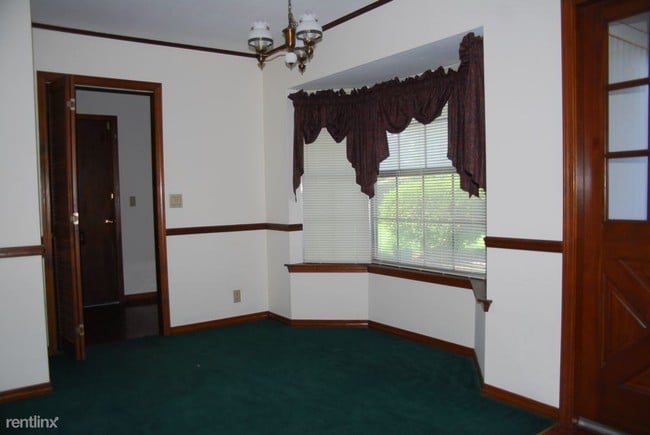 Building Photo - 3 br, 2 bath House - 117 Reservation Dr