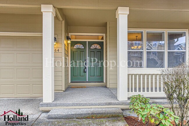 Building Photo - *** SPECIAL DISCOUNT of $200 on your first full month's rent ***Spacious 6-Bedroom Home with Luxu...