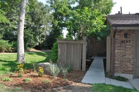 Building Photo - 3792 Lakebriar Dr