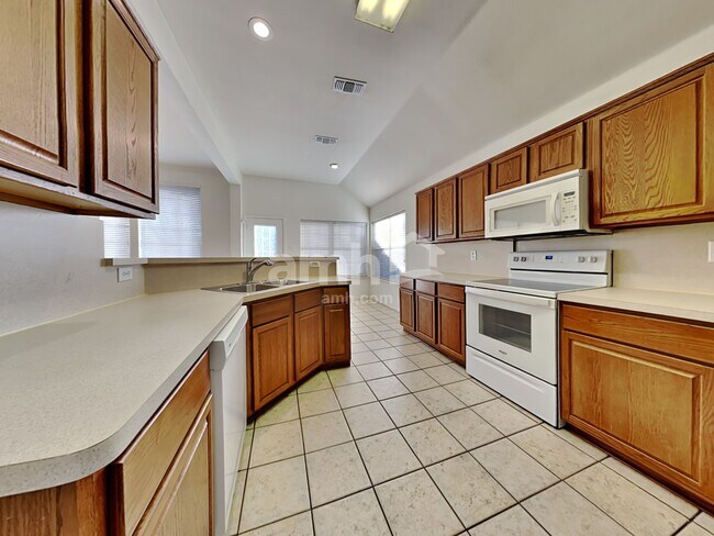 Building Photo - 4820 Davy Crockett Trail
