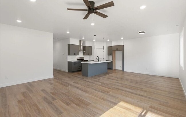 Building Photo - 6646 W 24th Ave