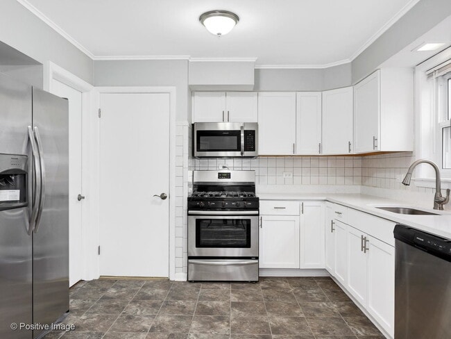 Building Photo - 14341 Dobson Ave