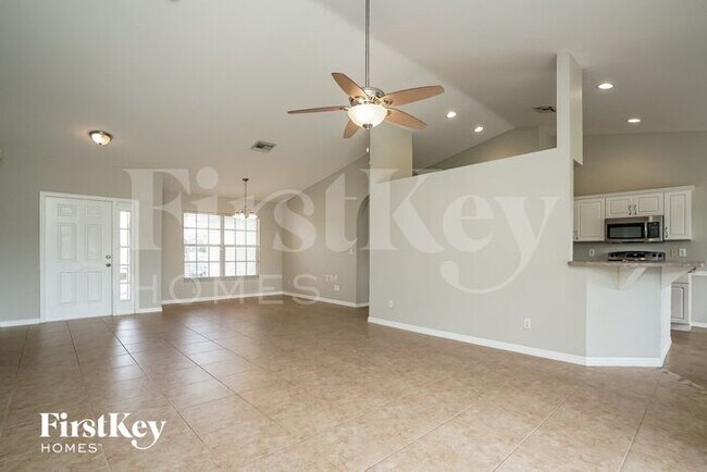 Foto del edificio - 318 SW 13th St