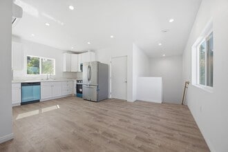 Building Photo - 5426 Brockbank Pl