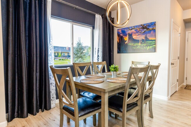 Foto del edificio - 2097 Birmingham Loop