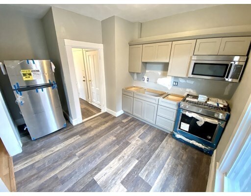 Foto principal - 357 Somerville Ave