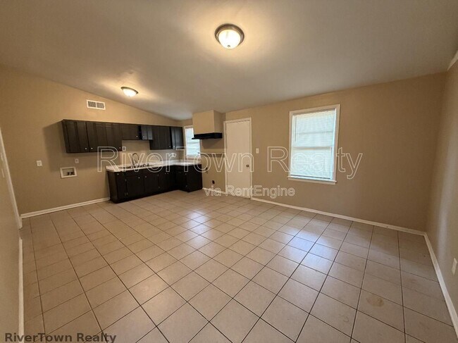 Foto del edificio - 4825 Bridgedale Ave
