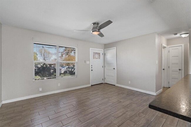 Foto del edificio - 4707 Little Hill Cir