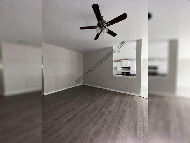 Building Photo - 1801 Tudor Pl