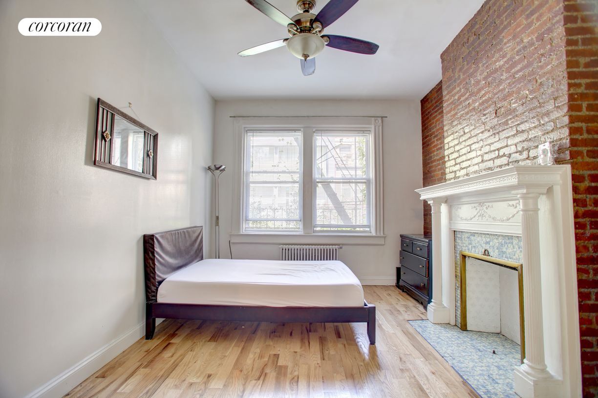 Foto principal - 83 W Washington Pl