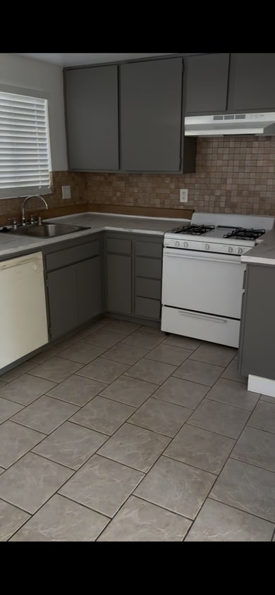 Primary Photo - 1501 E Fairfield Ct