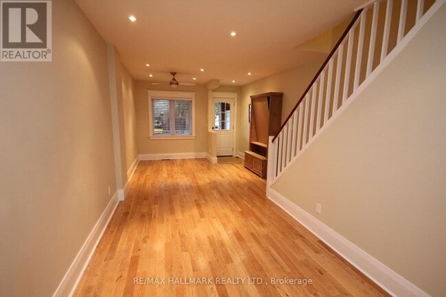 Building Photo - 31 Hiawatha Rd