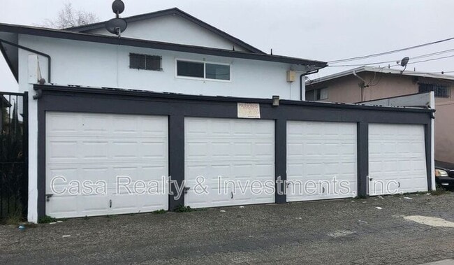 Building Photo - 3371 E Andy St