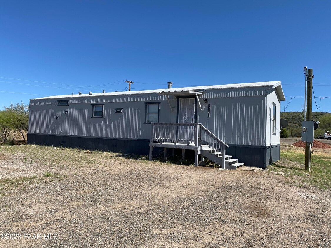 Primary Photo - 20961 E Butterfield Rd