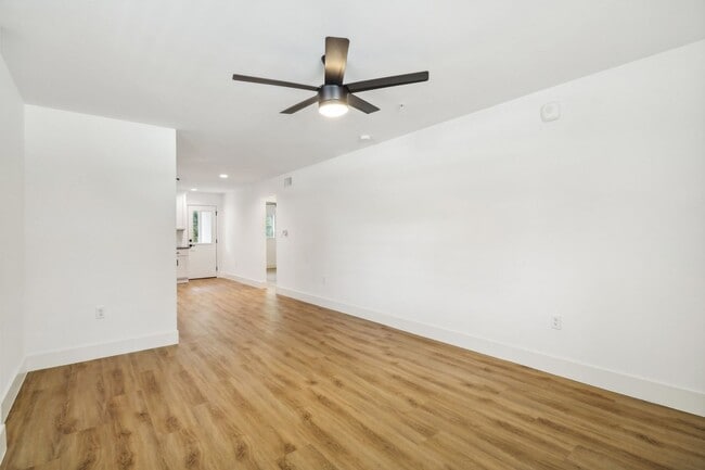 Building Photo - Welcome to San Marco Sq Apartments - NOW OFFERING a 1 bedroom apartment in a vibrant, pet-friendl...