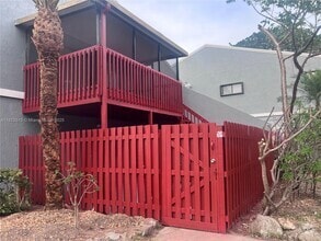 Building Photo - 15 Crossings Cir