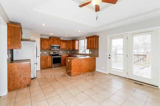 Building Photo - 3806 Lexington Ct