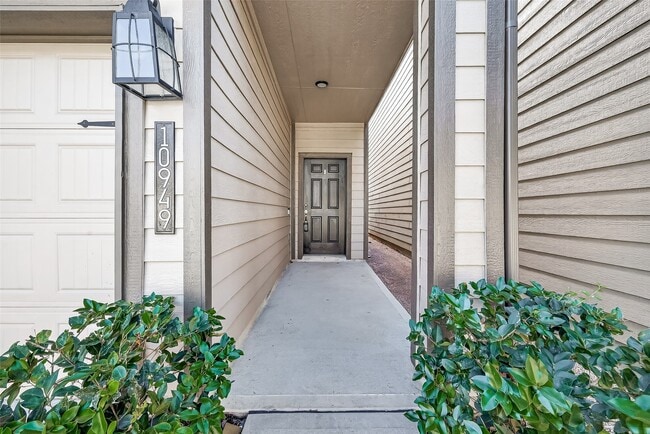 Foto del edificio - 10949 Cannes Memorial Dr