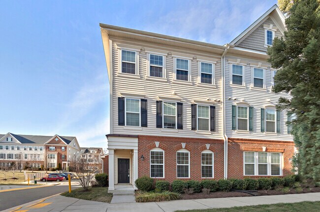 Move -In Ready!! - 4914 Dane Ridge Cir