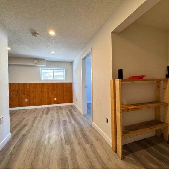 Building Photo - 35 Martindale Mews NE
