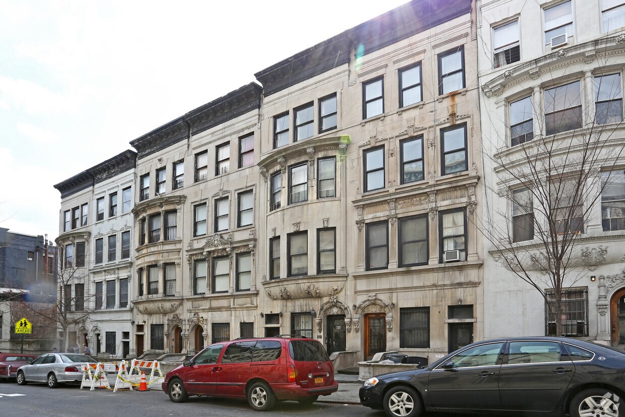 Primary Photo - 460 W 142nd St