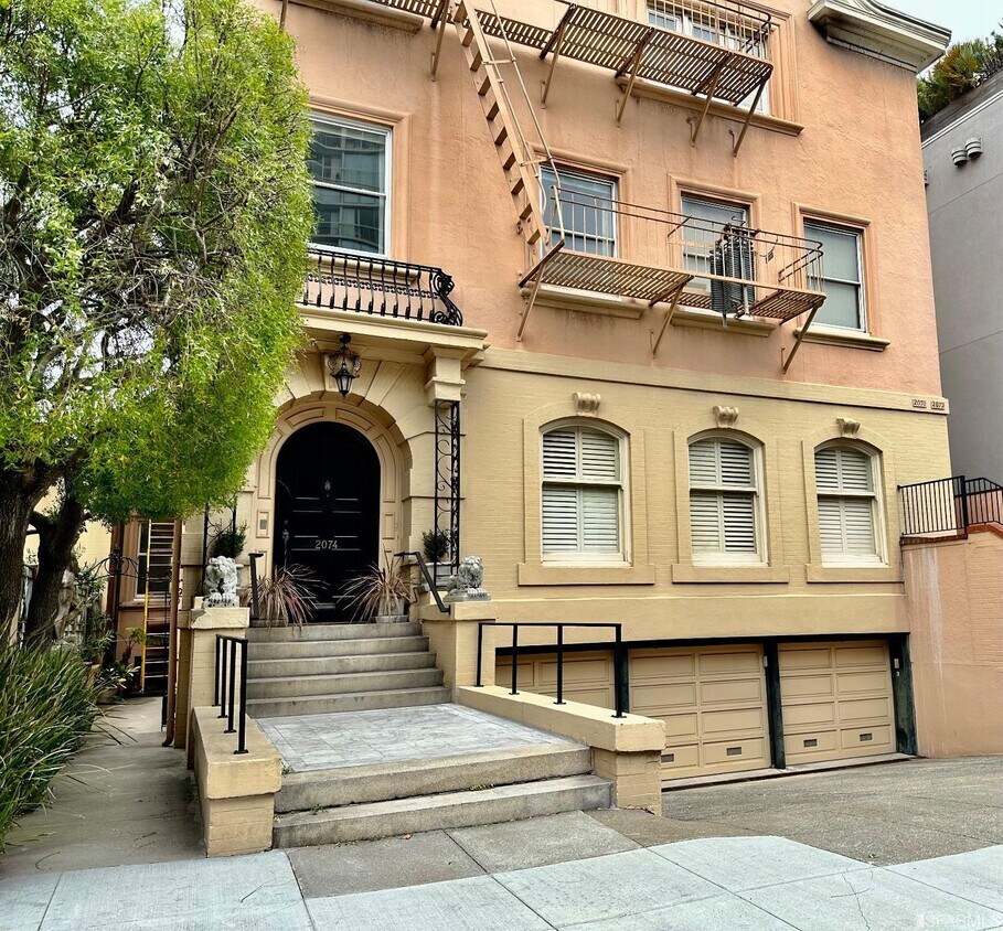 Primary Photo - 2074 Jackson St