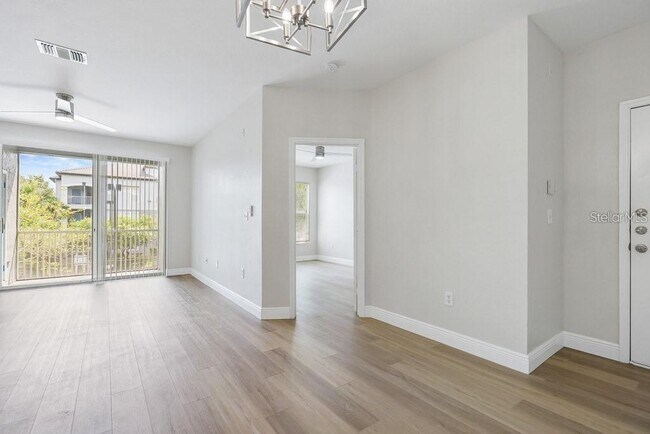 Foto del edificio - 5605 Legacy Crescent Pl