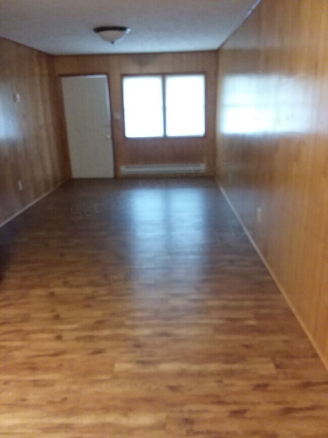 Foto del edificio - Bolivar MO 1 Bed, 1 Bath Apartment