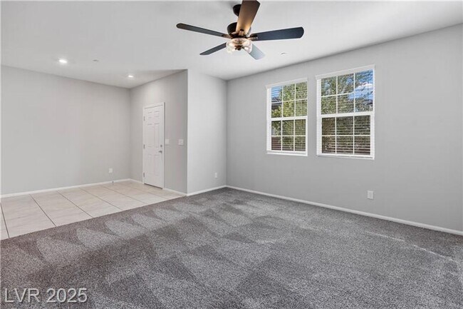 Foto del edificio - 479 Filaree Pl