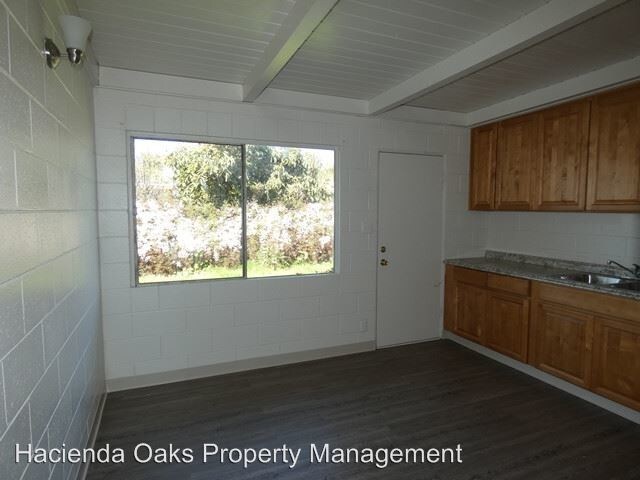 Building Photo - 1000 W Fesler St